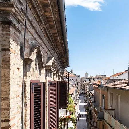 La Casa Sul Corso E La Casa Sui Tetti * Citta Sant'Angelo