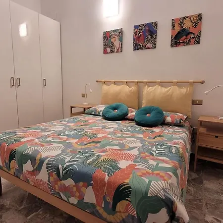 La Casa Sul Corso E La Casa Sui Tetti *