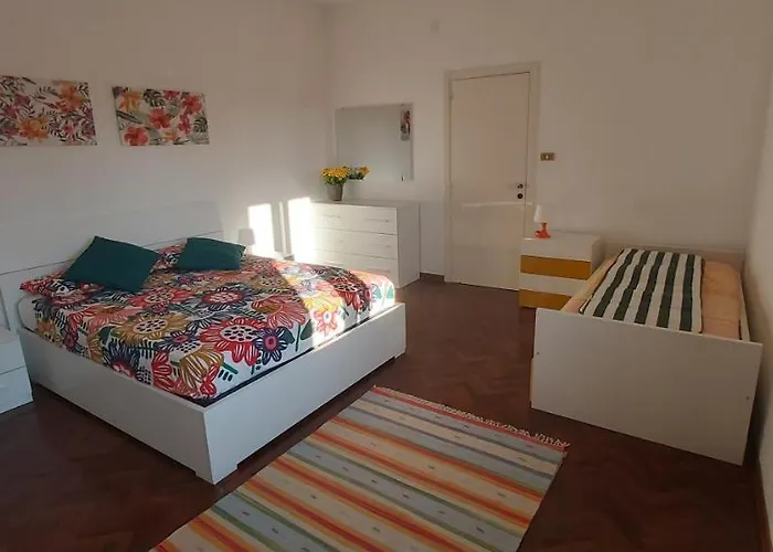 La Casa Sul Corso E La Casa Sui Tetti *